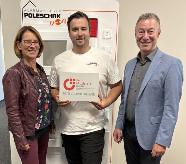 linkedinfoto Poleschak zugeschn.